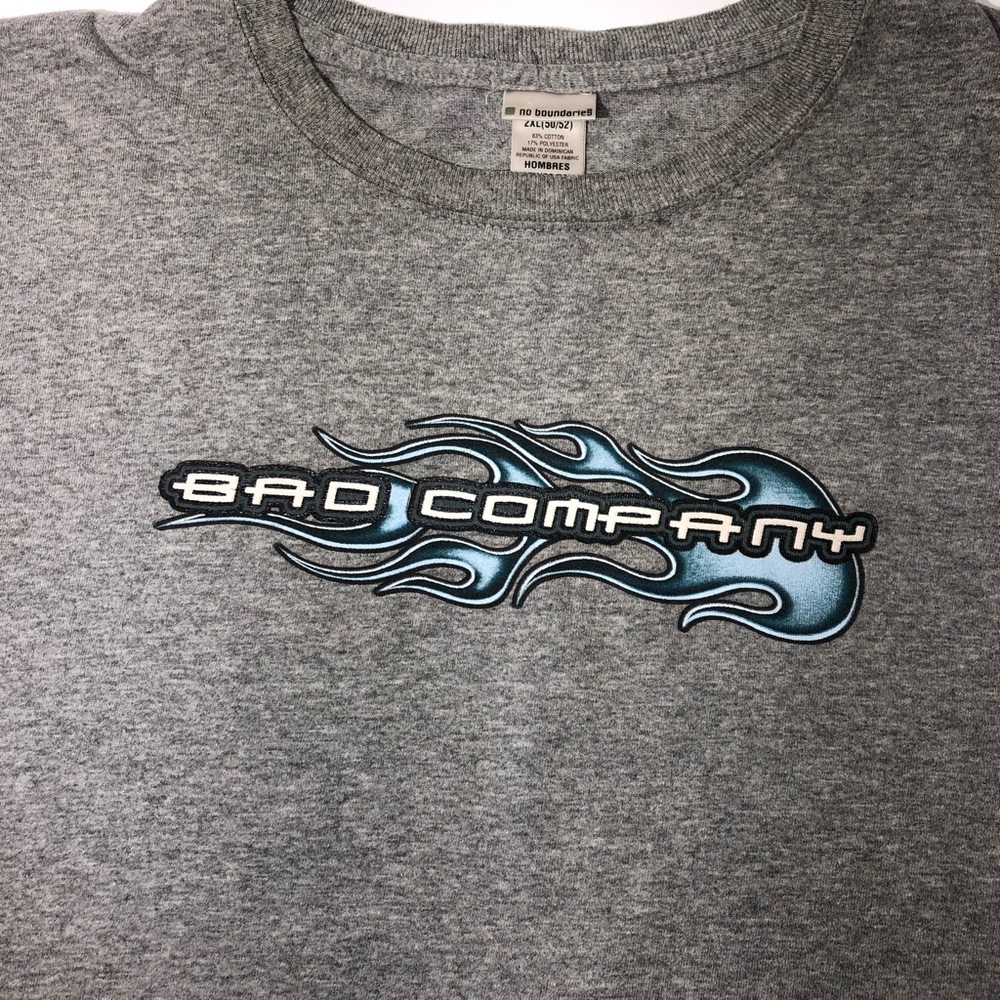 Vintage no boundaries tee